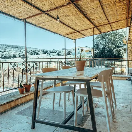 Dans Un Domaine - La Gloire De Mon Père - Uzès - 4 Personnes Baron (Gard)